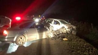 Teška saobraćajna nesreća na izlazu iz Sapne: Jedna osoba zaglavljena u automobilu