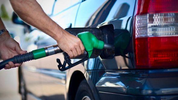 Pad cijena goriva u Federaciji BiH nastavljen je i danas - Avaz