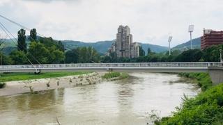 Zenica: Leš pluta rijekom, građani u šoku