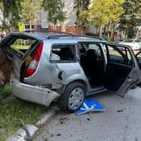 Sudar dva automobila u Lužanima: Jedna osoba povrijeđena 