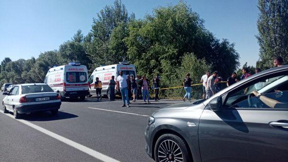 Prevrtanje minibusa u Turskoj - Avaz
