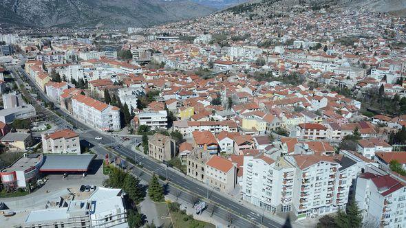 Mostar: U okolini grada zemljište se rasprodaje - Avaz