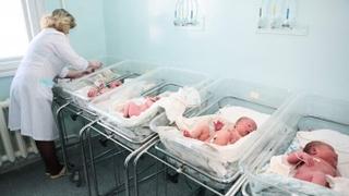 Na UKC Tuzla rođeno osam, u Zenici šest beba 