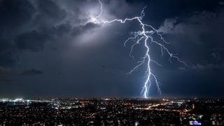 Spriječite štete: Evo kako zaštititi elektroničke uređaje u slučaju oluje