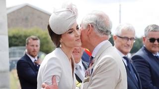Kralj Čarls je bio s Kejt Midlton u bolnici: Ponosan je na njenu hrabrost