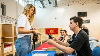 Iz Bečićeve i Abazovićeve koalicije saopćili: Do 16 sati glasalo 39,08 posto građana