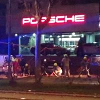 Video / Teška nesreća u Sarajevu: Vatrogasci morali rezati vozilo, uspjeli izvući jednu povrijeđenu osobu