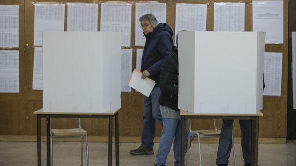 Izlaznost do 17 sati iznosila je 47,2 posto od ukupnog broja birača - Avaz