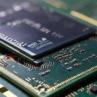 Samsung razvio memorijski čip s najvećim kapacitetom do sada za vještačku inteligenciju