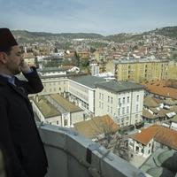 Učenje ezana s munare Begove džamije u Sarajevu tradicija duga skoro 500 godina