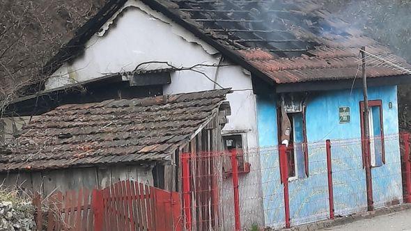 Kuća izgorjela, mladiću treba pomoć  - Avaz