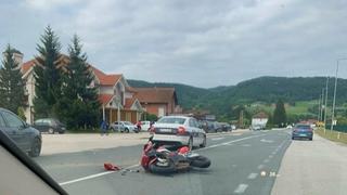 Teška nesreća na magistralnom putu M-17 kod Žepča: Povrijeđen motociklista