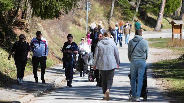 Građani uživaju na Trebeviću - Avaz