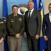 Ministar Helez u nastupnu posjetu primio novog generala NATO Štaba Sarajevo,
Metjua Valasa: BiH mi je blizu srca
