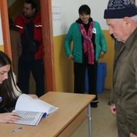 Izbori u Bratuncu: Do 11 sati izašlo samo 2.252 glasača