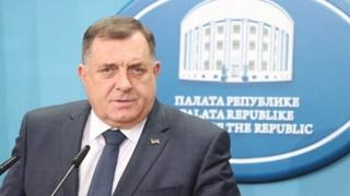 Dodik: Orbanu ću lično uručiti orden u februaru