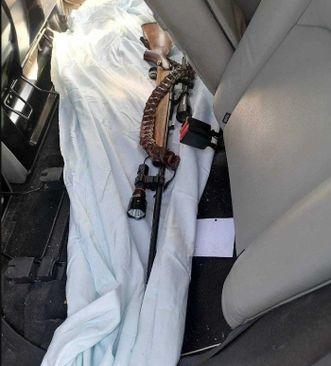 Pronađeno oružje u automobilu jednog od pripadnika "Narodnih patrola" - Avaz