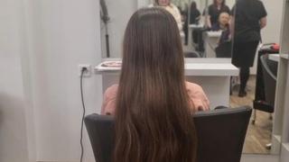 U Ženevi akcija prikupljanja kose za Udruženje djece oboljele od raka "Srce za djecu"