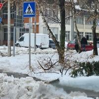 Problemi u Prijepolju zbog snijega: Nestalo struje, nastave nema 
