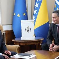 Bećirović se sastao sa švicarskim ambasadorom: BiH i Švicarska će osnažiti ekonomsku saradnju