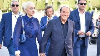 Silvio Berluskoni na simbolično vjenčanje sa Martom Fašinom potrošio 400.000 eura