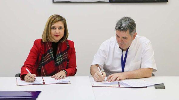 Sa potpisivanja sporazuma - Avaz