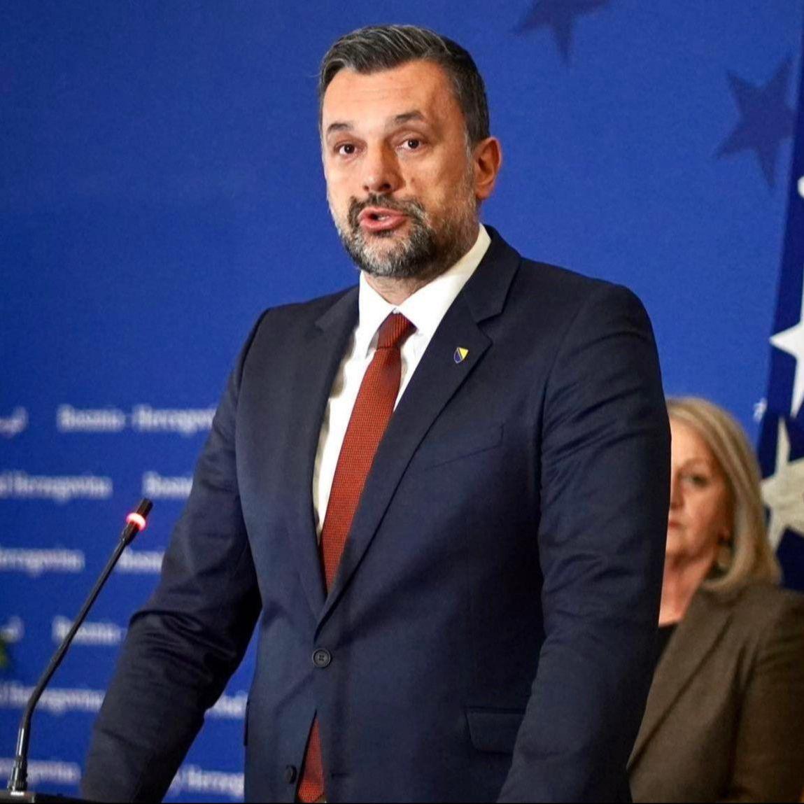 Konaković odgovorio na optužbe opozicije: Pomoćni jurišnici brane koruptivni koncept više od jurišnika SDA