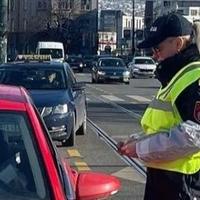 Iz saobraćaja u Sarajevu isključena tri pijana vozača, uručeno 865 prekršajnih naloga