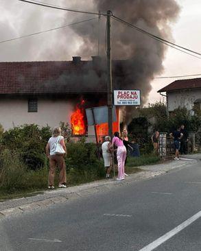 Požar zahvatio kuću - Avaz