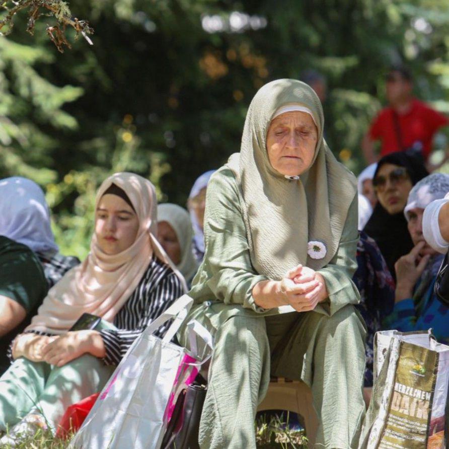 U Trnovu obilježena 28. godišnjica brutalnog ubistva šestorice mladih Srebreničana