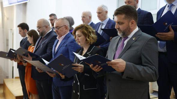 Ministri položili zakletvu - Avaz