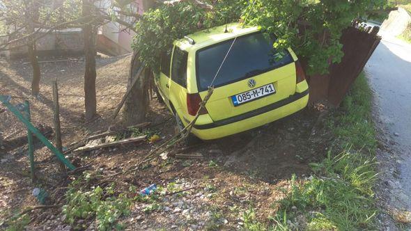Nije poznato da li je vozač zadobio povrede - Avaz
