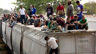 Meksičke vlasti otkrile migrante u napuštenoj prikolici kamiona