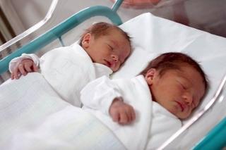 Na UKC Tuzla rođeno sedam, u Sarajevu tri bebe 