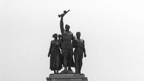 Sovjetski spomenik u Sofiji - Avaz