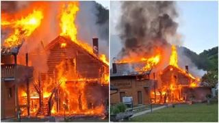 Video / Pogledajte kako je vatra progutala poznati restoran u Ribniku
