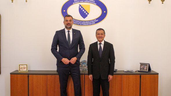 Elmedin Konaković i ambasador Ji Ping - Avaz