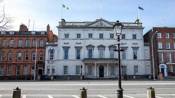 Irska ambasada - Avaz