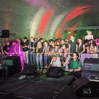 Održan koncert Ede Maajke u tunelu: Građani kritikuju načelnika zbog lokacije