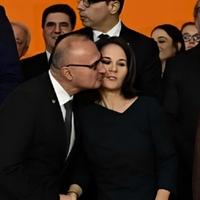 Zastupnica u Kongresu Španije komentirala pokušaj poljupca ministra Hrvatske: Nasilno i seksistički 