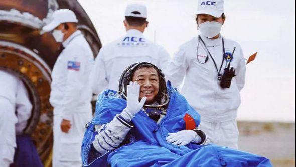 Astronauti se vratili iz svemira - Avaz