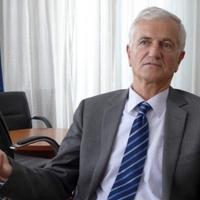 Profesor Salih Fočo za "Avaz": Profesor Jahić je bio veliki čovjek, čitavim svojim bićem posvećen afirmaciji bosanskog jezika