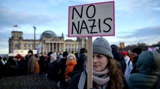 Njemačka ujedinjena protiv krajnje desnog ekstremizma: Stotine hiljada ljudi na protestima