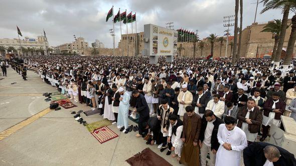 Muslimani u Libiji okupili su se na bajram-namazu - Avaz