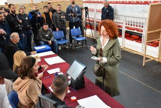 Izlaznost glasača na izborima u Crnoj Gori do 11 sati je 21,4 posto