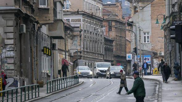 Prazne sarajevske ulice - Avaz
