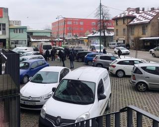 Nesreća u Sarajevu: Udarena pješakinja na parkingu