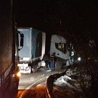 Haos na putu Tuzla - Sarajevo: U Stuparima proklizao kamion, blokiran put
