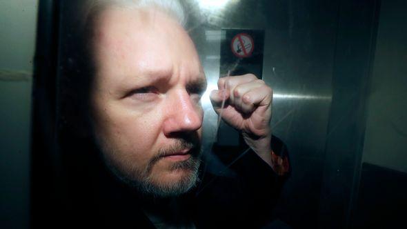 Julian Assange - Avaz