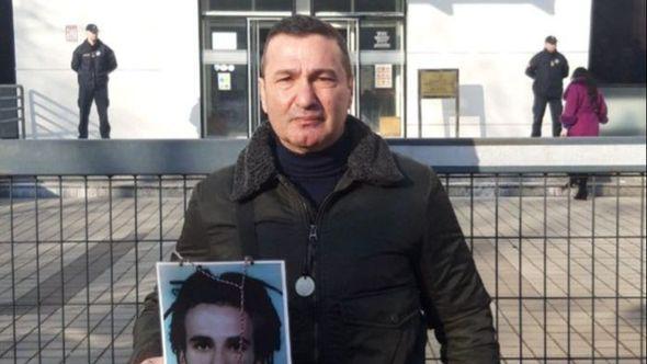 Dragičević: Mog sina je odvela zločinička policija u službenoj odjeći - Avaz